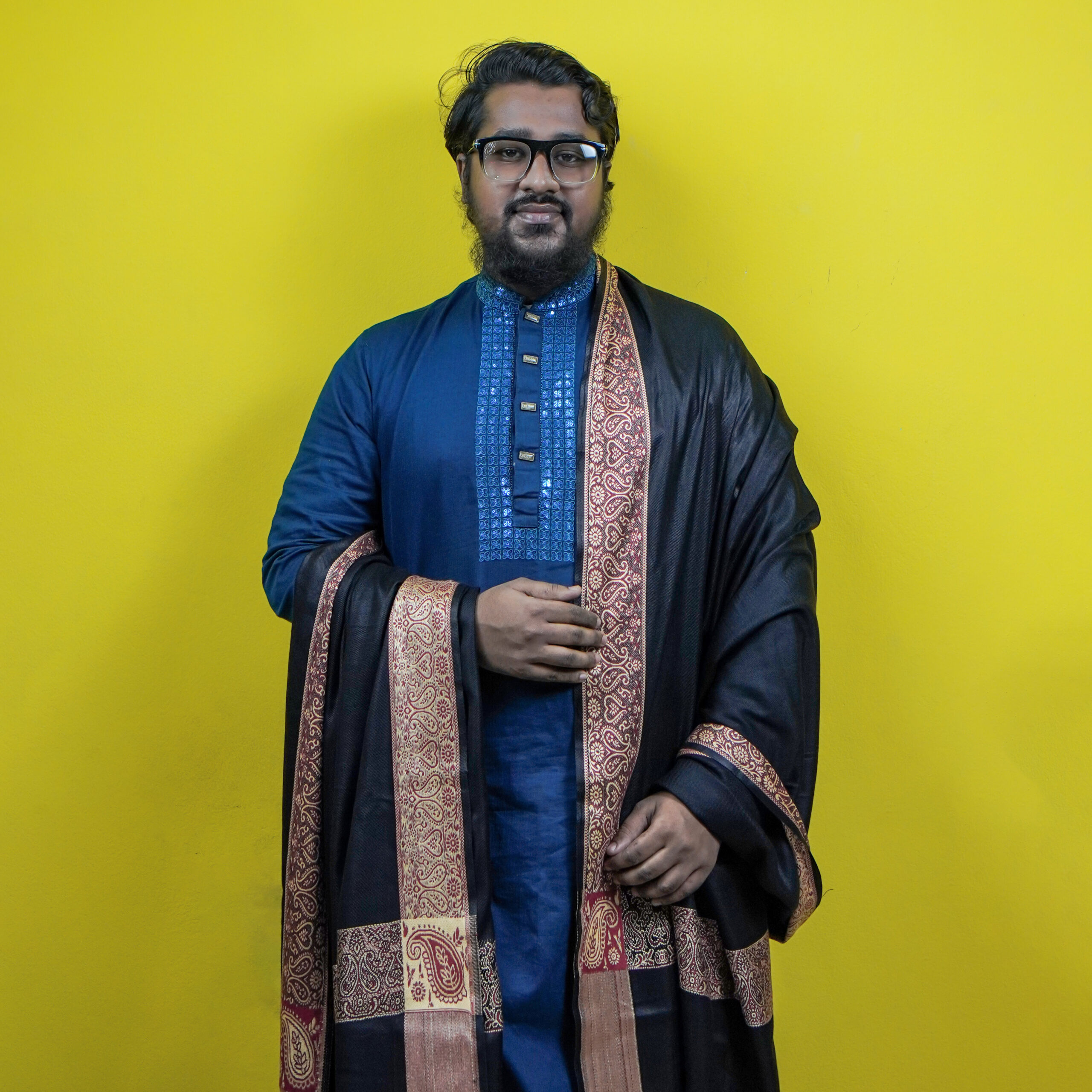 প্রিমিয়াম কালো কালার চাদর