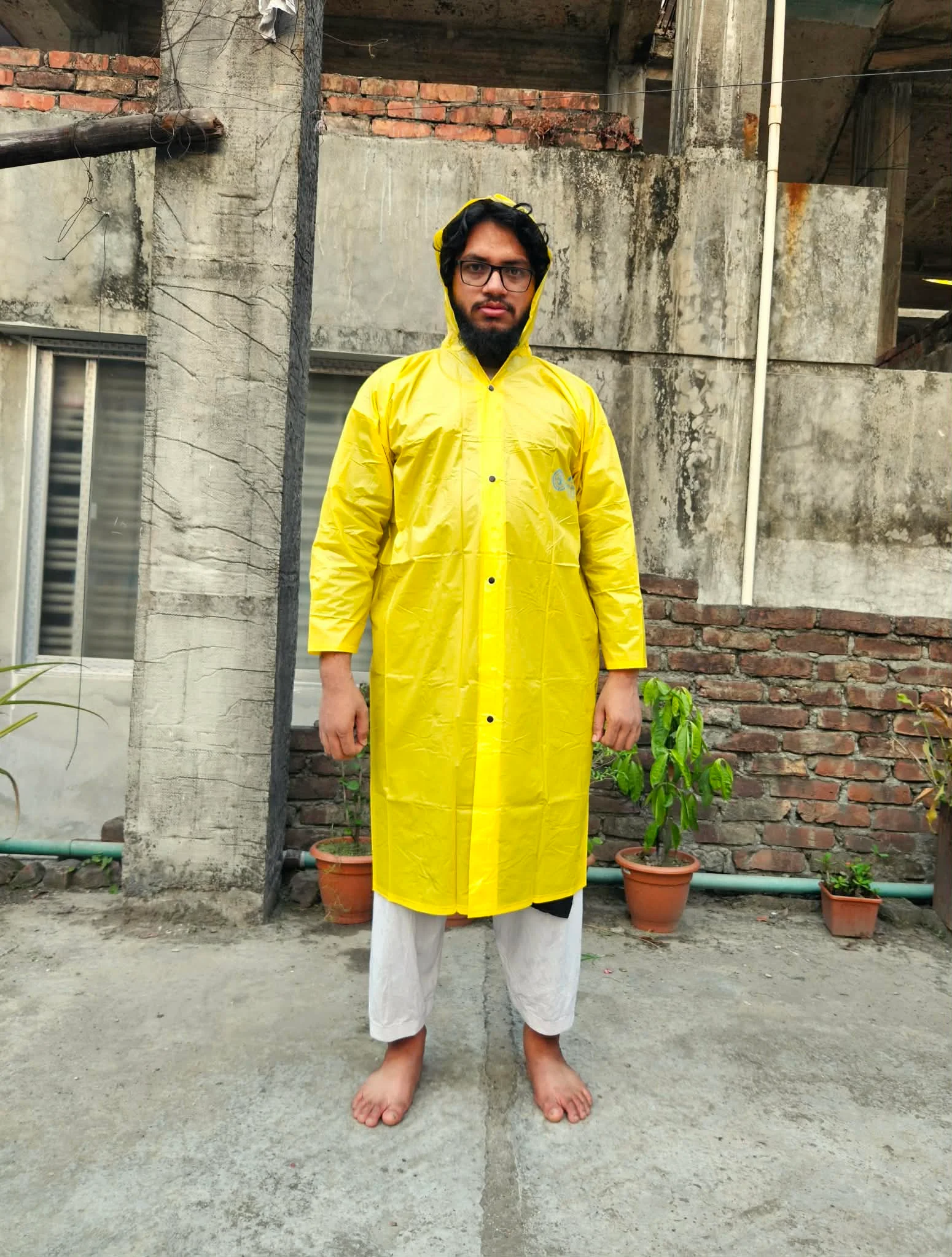 ইয়োলো কালার মোটা চাইনিজ ফেব্রিকের রেইনকোট